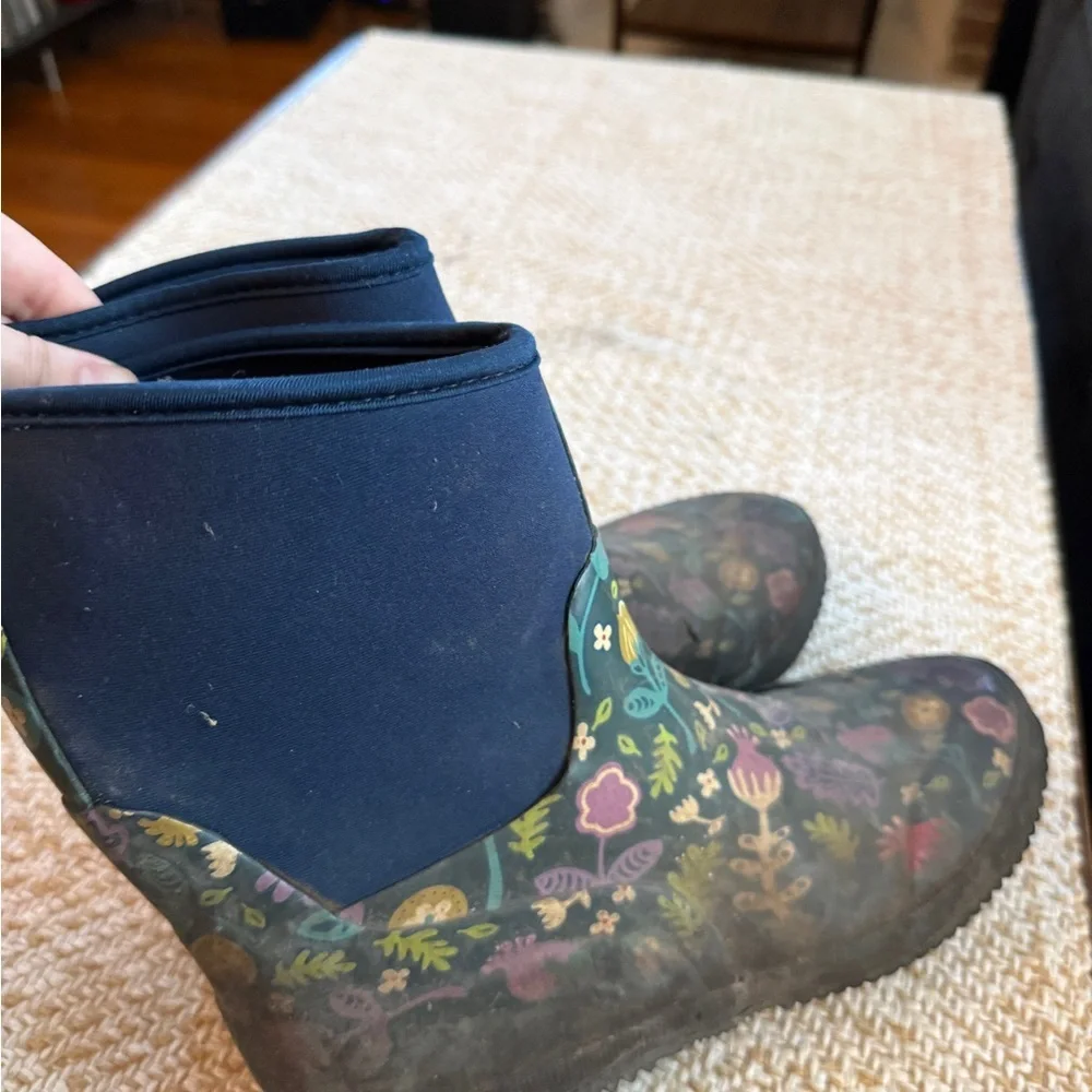 Vintage western chief women’s size 9 Navy Blue Slip-On Shoes